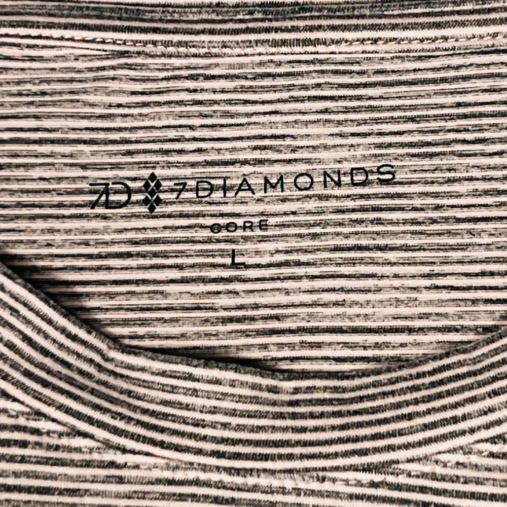7 Diamonds Core Crew Men 2 Pack Micro Stripe Performance T-Shirt Grey Pink Large